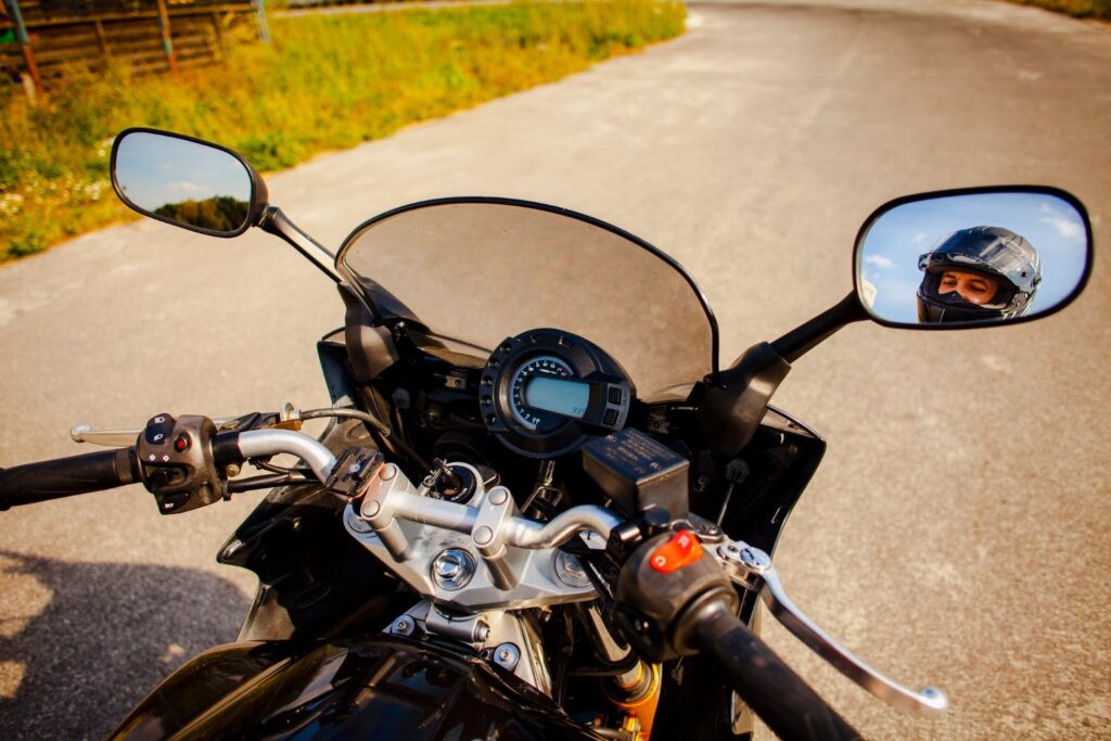 Nowoczesne lusterka motocyklowe – więcej niż tylko element wyglądu