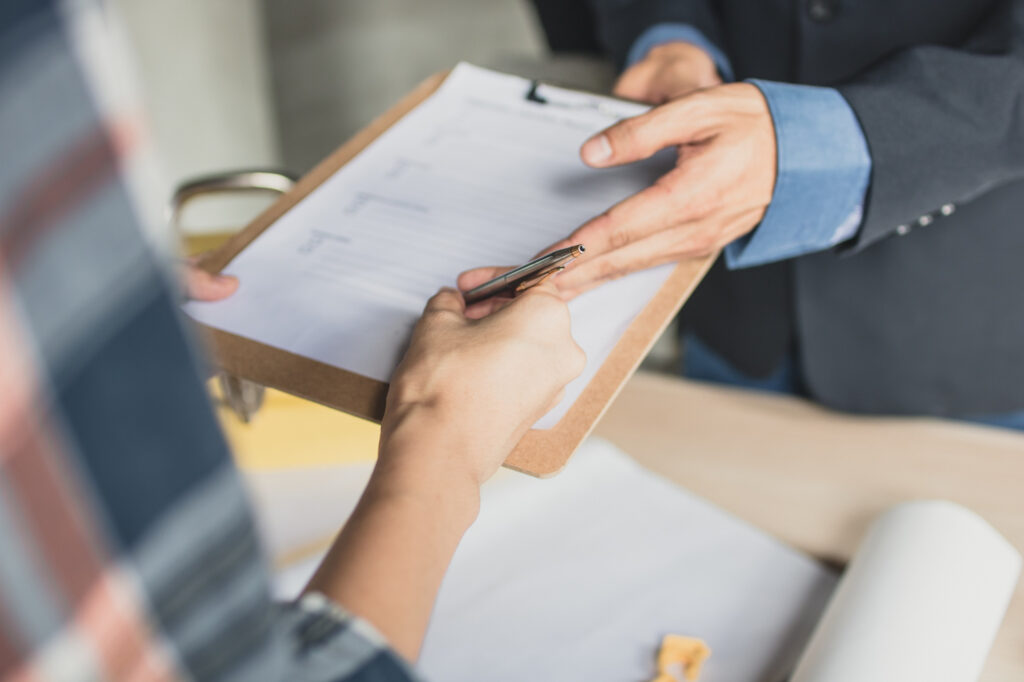 Zwolnienie dyscyplinarne – jak odwołać się do sądu pracy?